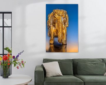 DER GLÜCKSBRINGER ELEFANT  von Michael Nägele