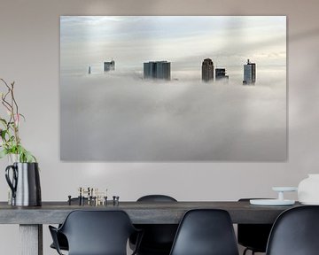 Lundi brumeux | Rotterdam dans le brouillard sur Rob de Voogd / zzapback