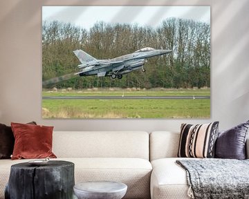 Décollage du Lockheed Martin F-16C Fighting Falcon polonais. sur Jaap van den Berg