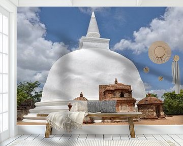 Stupa in Sri Lanka van Frans van Huizen