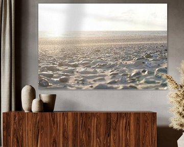 Romantisch strand in het zonlicht