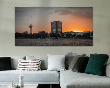 Rotterdam Skyline (zonsondergang) van John Ouwens