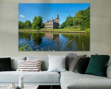 Kasteel Nijenrode aan de rivier de Vecht in de provincie Utrecht in Nederland van Eye on You