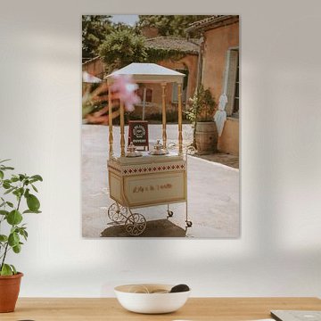 Ice cream cart around Bordeaux