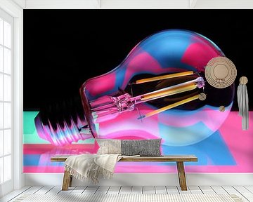 Kleurrijke reflecties in een lamp 6 van Jaap Tanis