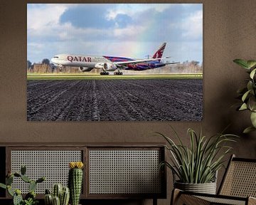 Qatar Airways Boeing 777-300 met FC Barcelona livery.