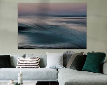 Playful waves by Greetje van Son