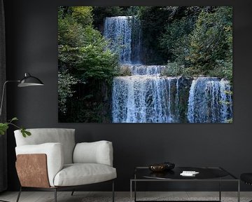 Wasserfall im Wald von Idema Media