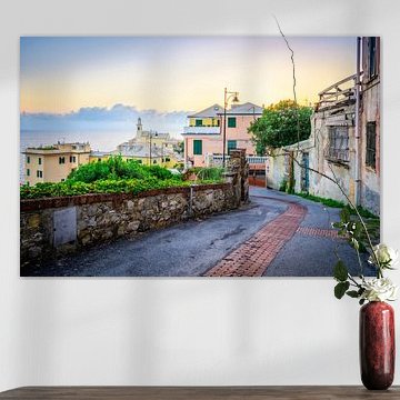 Sonnenlicht auf Boccadasse: Ein Tag am Strand bei Genua