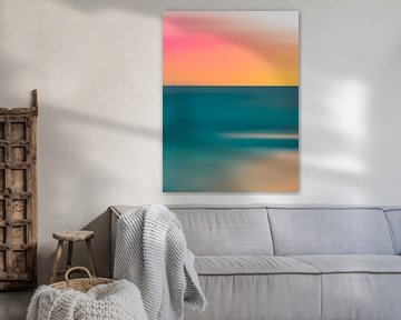 Gradient Colour Fields -  Sunset At Sea van Annelies Hoogerwerf