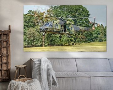 Landende NH-90 helikopter van de Luftwaffe. van Jaap van den Berg