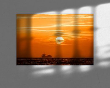 Sailing to the Sun von Alex Hiemstra