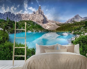 Mountain panorama with mountain lake in the Alps by Voss photography