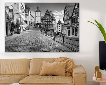 Rothenburg ob der Tauber met Plönlein in zwart-wit van Manfred Voss, Schwarz-weiss Fotografie