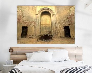 Oude crypte 2 van On Your Wall