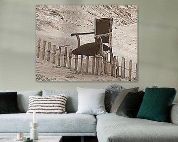 Alter Stuhl in Sepia von Jose Lok