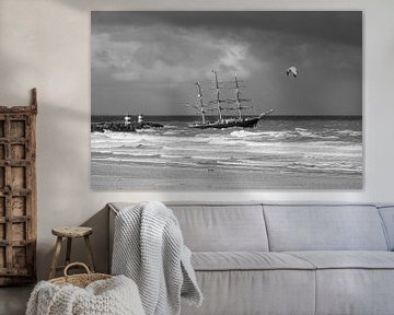 Three-master sails away from Scheveningen harbour by Marian Sintemaartensdijk