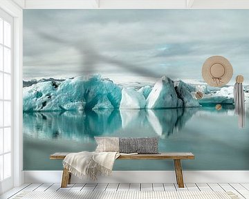 Drijvende ijsbergen in Jokulsalon gletsjermeer in IJsland van Sjoerd van der Wal Fotografie