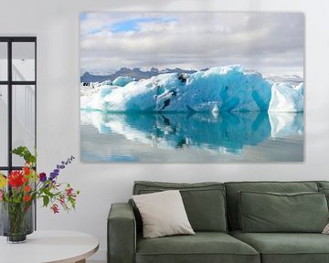 Icebergs flottant dans la lagune du glacier Jokulsalon en Islande sur Sjoerd van der Wal Photographie