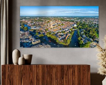 Luftaufnahme der Stadt Zwolle während eines Sonnenuntergangs im Sommer von Sjoerd van der Wal Fotografie