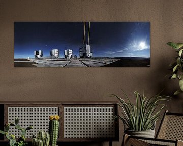 Panorama van de Very Large Telescope met Laser Guide Stars van Fred Kamphues