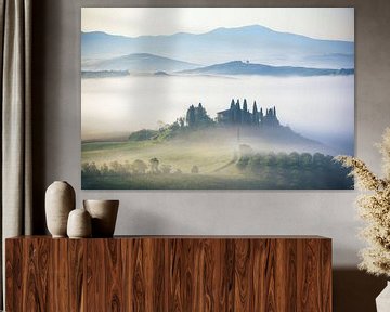 Italië Toscane Val d'Orcia met mist van Jean Claude Castor