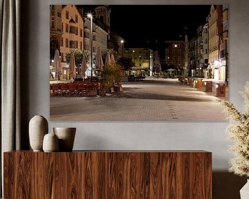 Innsbruck Theresienstrasse de nuit sur Karl Walkam