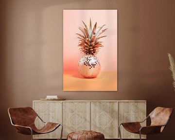 Ananas glamour: Peach Fuzz discobal van Floral Abstractions