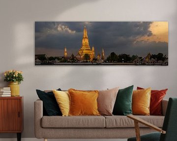 Wat Arun in Bangkok by Walter G. Allgöwer