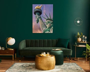 NEW YORK CITY Statue of Liberty at sunset