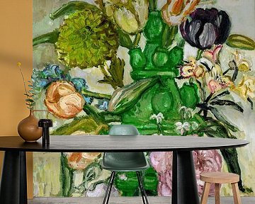 Green tulip vase by Tanja Koelemij
