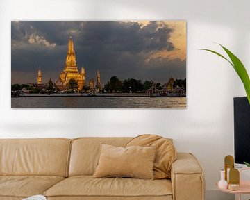 Wat Arun by Walter G. Allgöwer