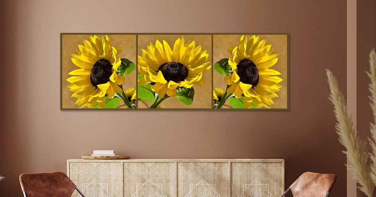 Behang Zonnebloemen Met Veldbloemen - SASA Store Behang Zonnebloemen Met Veldbloemen - SASA Store