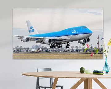 Bijna geland: KLM Boeing 747-400M jumbojet. van Jaap van den Berg