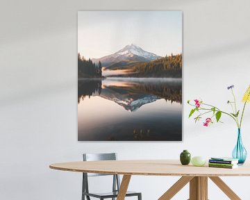 Bergen kussen het water van Trillium van fernlichtsicht