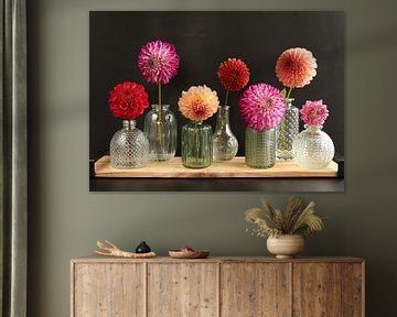 Dahlias's sur vase - Noir sur Elise Lohuis