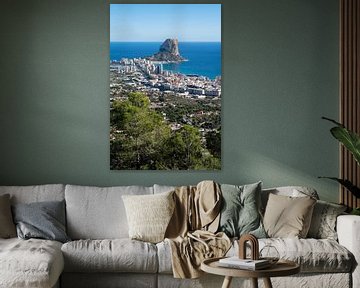 Ausblick auf Calpe an der Mittelmeerküste von Adriana Mueller