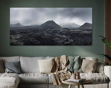 Mystieke mistige landschappen van IJsland van fernlichtsicht