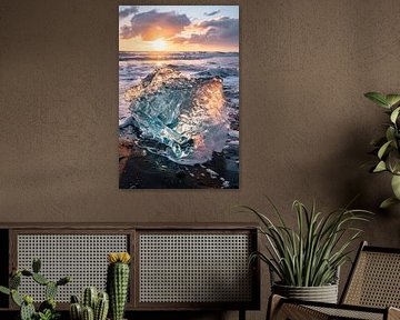 Un or doux sur des vagues rugueuses