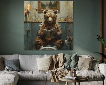 Majestic Bear leest krant in badkamer - Kunstwerk van Poster Art Shop