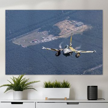 F16 Tiger Lackierung über Kart Circuit Genk von ross_impress