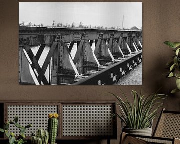 Iron rhythm in the Bridge by Peter Hendriks