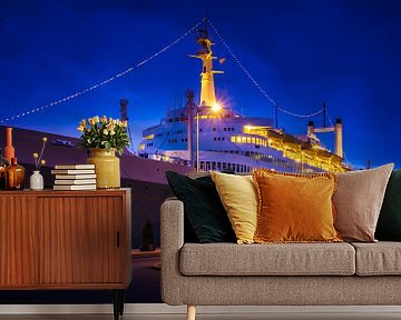 SS Rotterdam blue hour van Roy Vermelis