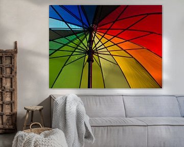 Onder kleurrijke paraplu van Judith Spanbroek-van den Broek