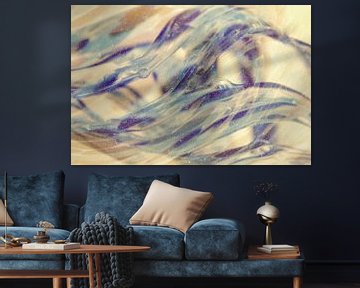 Abstract art with pattern of wavy lines by Lisette Rijkers