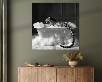 Elegant jaguar in the bath - a breathtaking piece of bathroom art for your WC by Felix Brönnimann