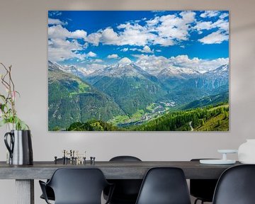 Vue sur l'Ötztal à Sölden Tyrol au printemps