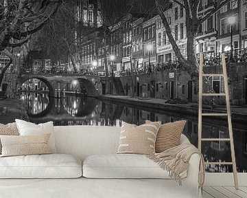 Domtoren, Oudegracht  en Gaardbrug in Utrecht in de avond - zwart-wit van Tux Photography