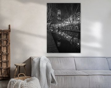 Domturm, Oudegracht und Gaardbrug in Utrecht am Abend - schwarz-weiß von Tux Photography