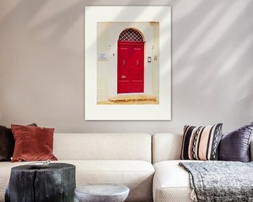 Unieke rode voordeur, gefotografeerd op het prachtige eiland Malta. van @Unique